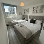 Central 4-Bedroom Gem Stylish & Walk-Able To Everything